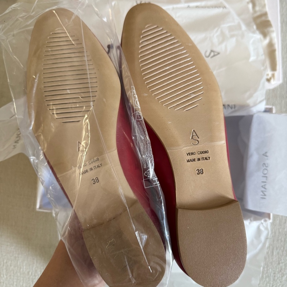 A Soliani Como Almond Toe Flats Red Hibiscus Size 38 - Picture 5 of 6